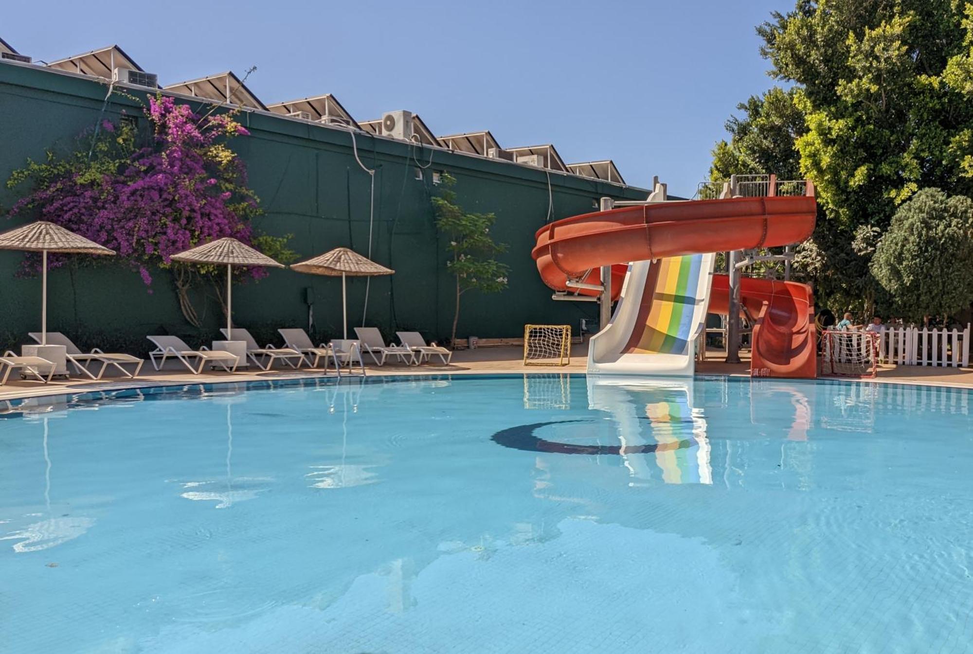 Uk Hotel Kiris Antalya Exterior foto