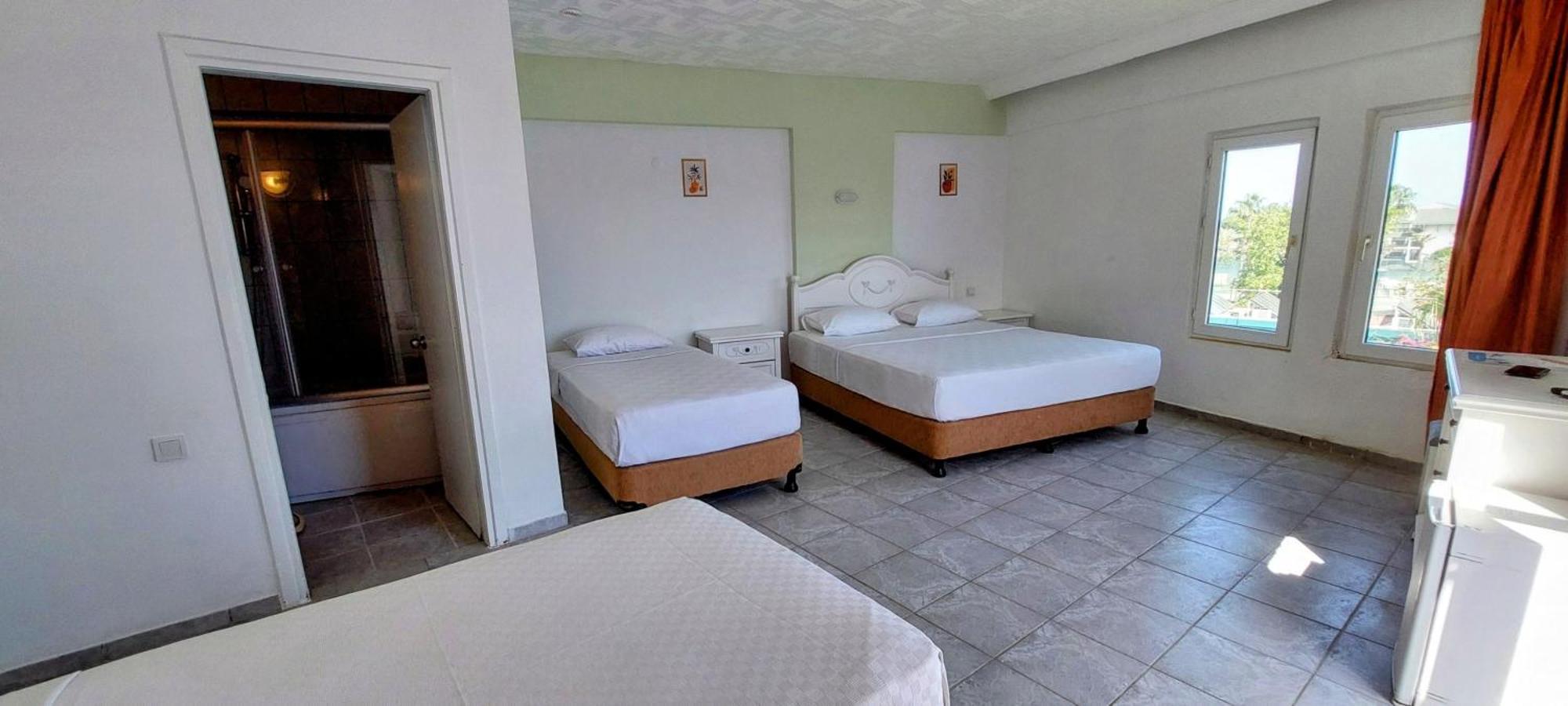 Uk Hotel Kiris Antalya Exterior foto